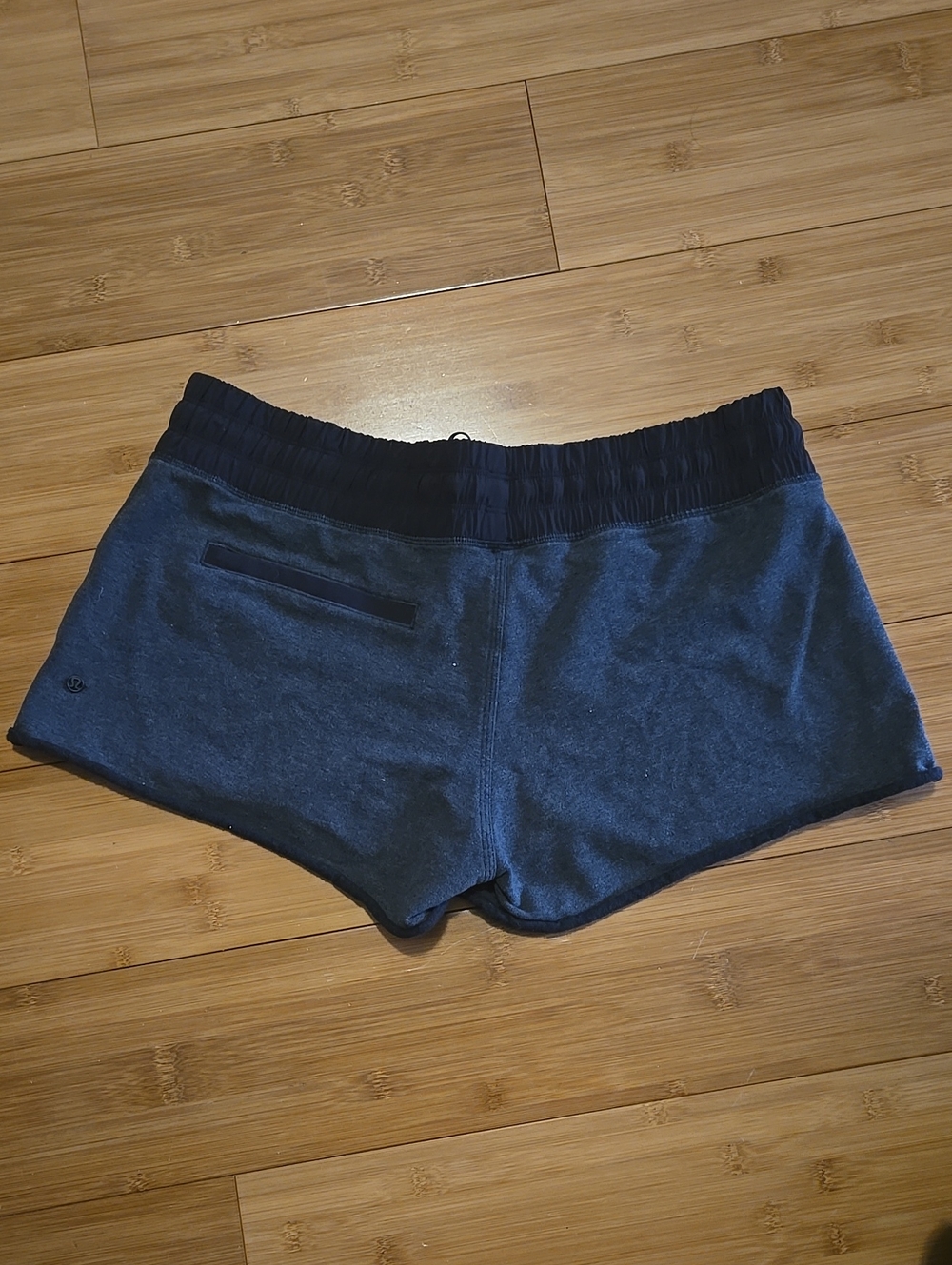 Lululemon Blissed Out Short II - 10